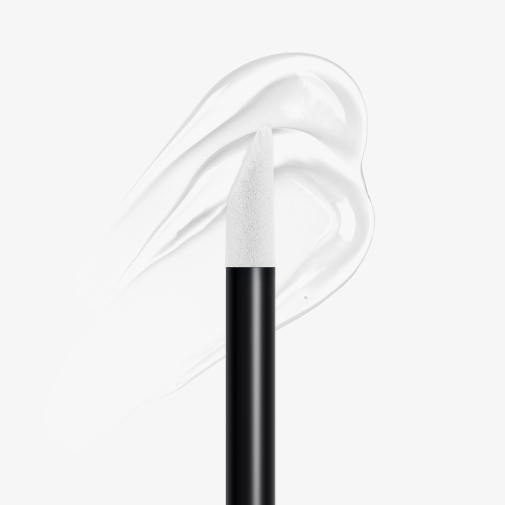 Eyebrow Growth Serum — lifestyle photo | Smooche
