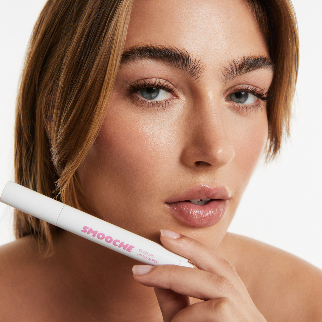 Extreme Lip Plumper — lifestyle photo | Smooche